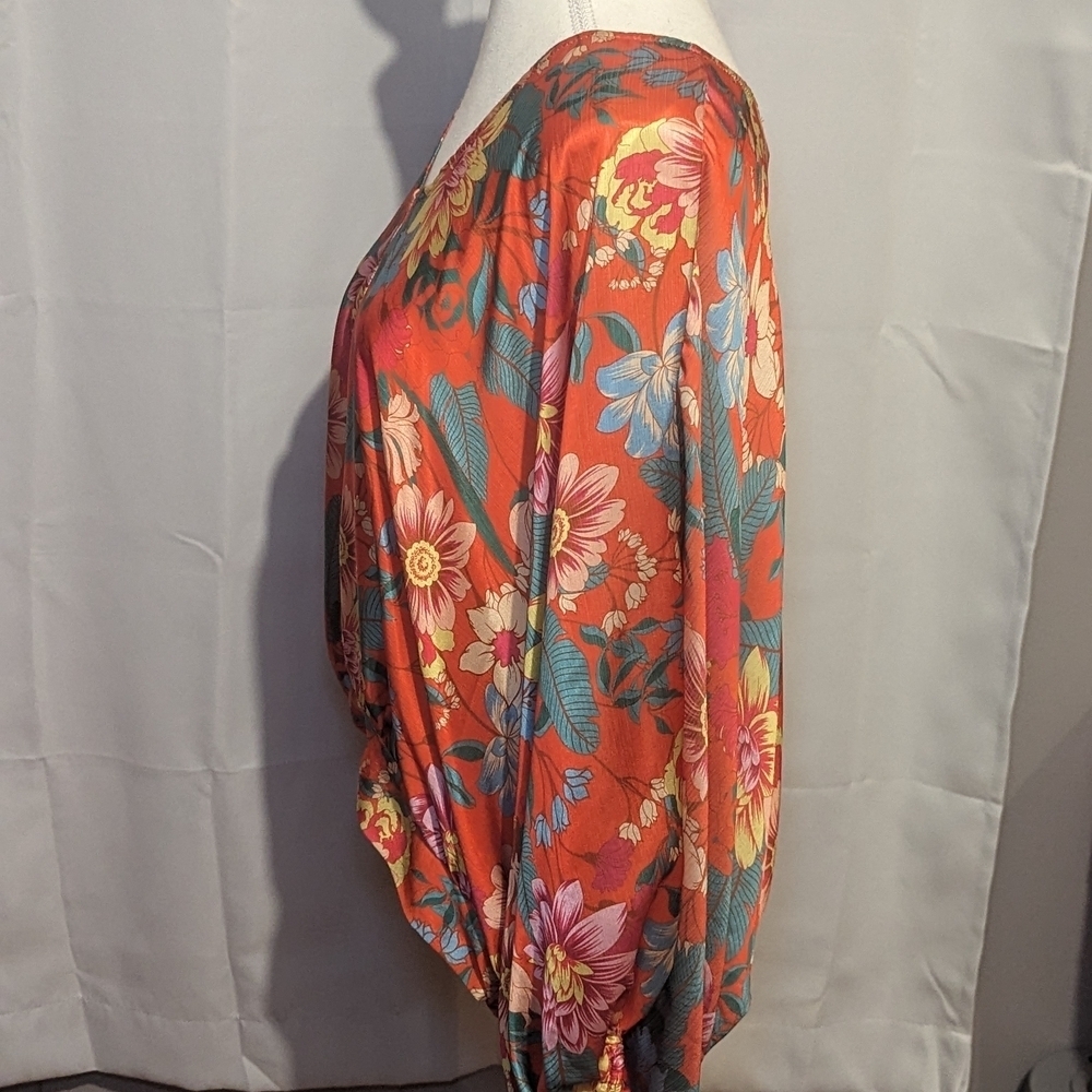 Umgee Red Floral V-Neck Blouse - Picture 7 of 12